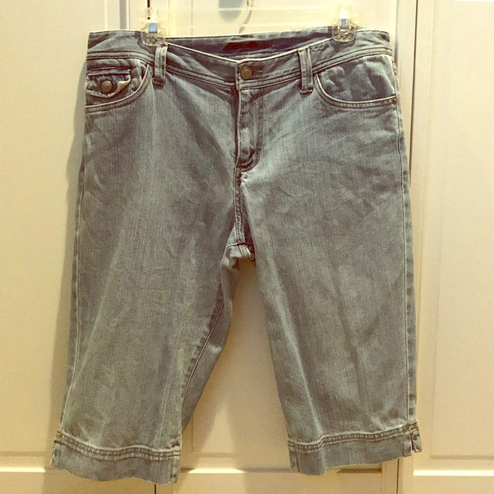 EDDIE BAUER Super Light Blue Bermuda Shorts